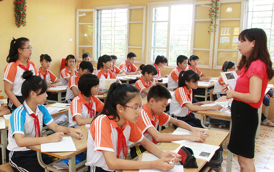 nội dung Bài học đường đời đầu tiên.docx (ảnh 1)