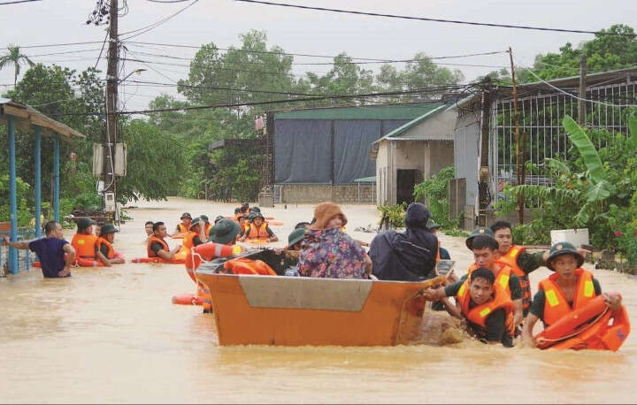 TOP 20 bài Trình bày ý kiến về Người dân ứng phó thành công một trận bão (lũ) lớn (ảnh 1)