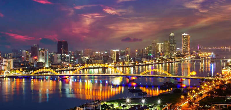 Write a paragraph about Da Nang city about 100-150 words (ảnh 3)