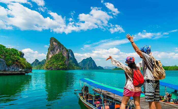 Talk about what tourists should or should not do if they are on an ecotour to a tourist attraction in your local area (ảnh 1)