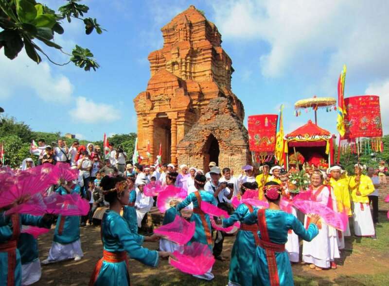 TOP 20 bài Thuyết trình về lễ hội Ka-tê (Ninh Thuận) 2024 SIÊU HAY (ảnh 2)
