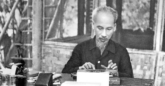 Top 6 bài Cảm nhận phong cách giản dị của Hồ Chí Minh hay nhất (ảnh 1)