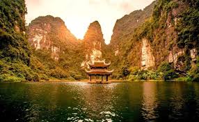 TOP 10 Write an essay about one of the World Heritage Sites in Vietnam SIÊU HAY (ảnh 2)