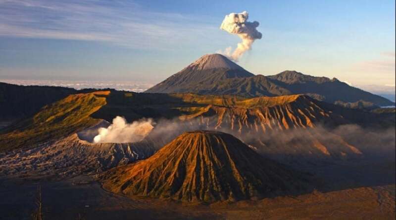 TOP 10 bài Trao đổi với người thân về những ngọn núi lửa nổi tiếng trên thế giới (ảnh 2)